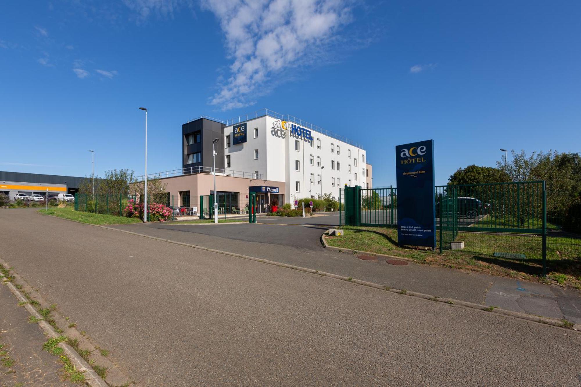 Ace Hotel Le Mans Saint-Saturnin  Exteriör bild